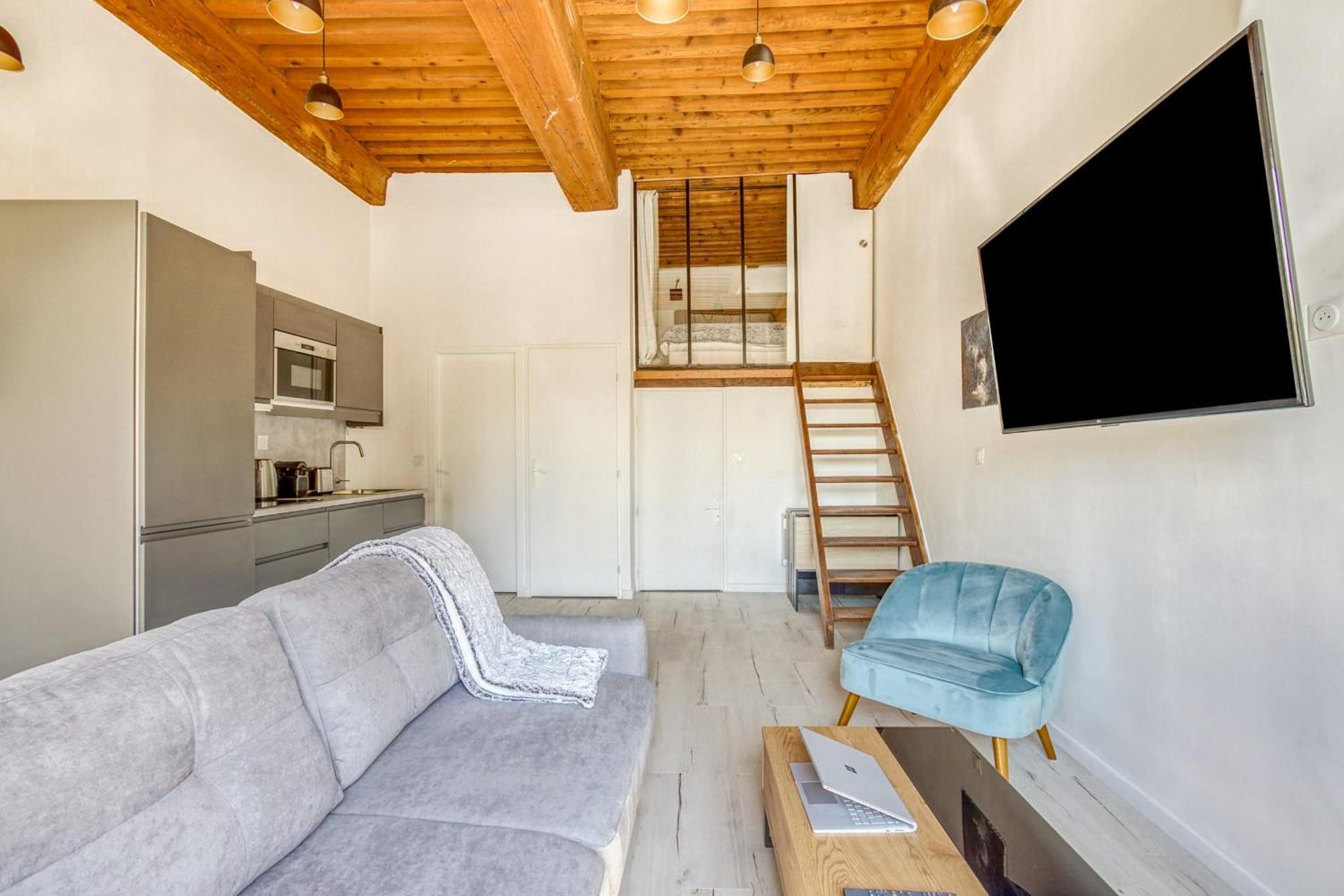 Charming 6-Person Apartment Terreaux & Croix Rousse Area Λυών Εξωτερικό φωτογραφία